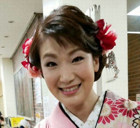 市川由紀乃の国籍をめぐる真実｜歌手として輝き続ける原点をたどる