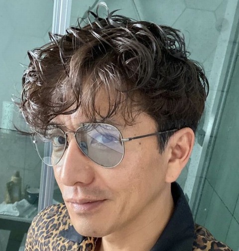 木村拓哉の年収が桁違いな理由を解明！時代を超えて稼ぎ続ける秘訣