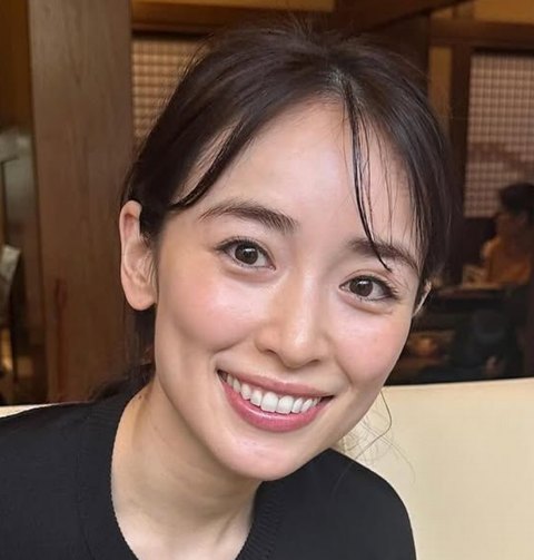 泉里香の父親はゴルフ好きでお金持ち？私立校と優雅すぎる趣味が話題