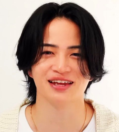 菊池風磨の母の再婚説を検証！時系列で見る家族の歩みと変化